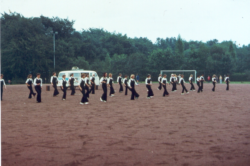 1980 Gymnastik und Tanz beim SVB-Sommerfest