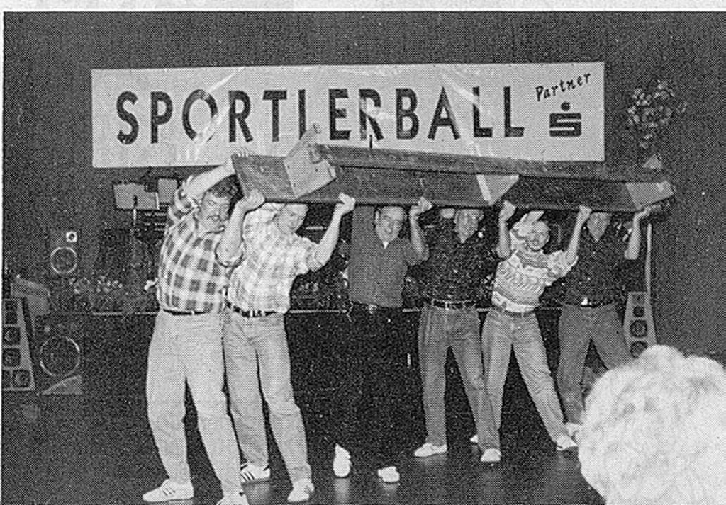 1996 Männergruppe beim Sportlerball